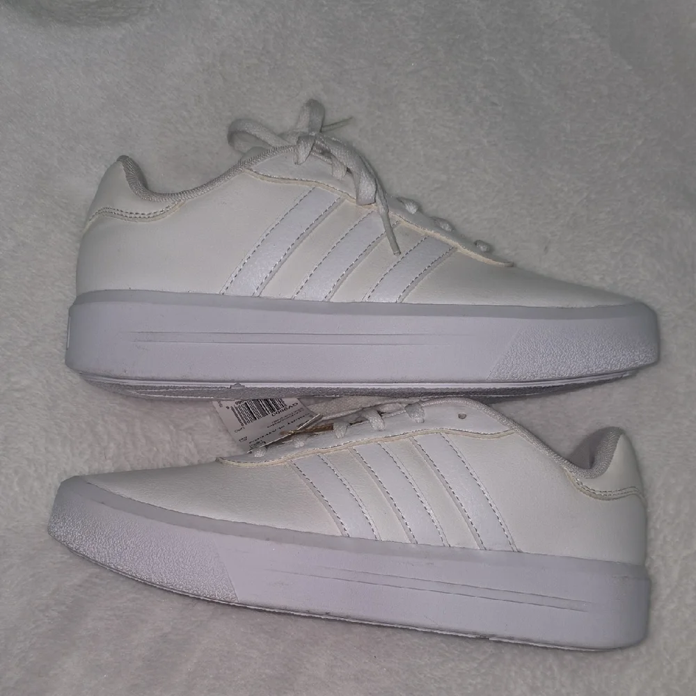 Adidas White Sneakers Court Platform Sz 8 NWT Basketball Skateboard - Picture 6 of 8
